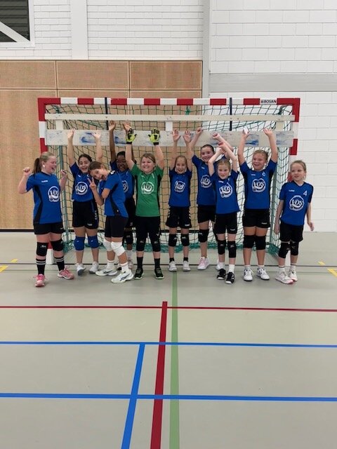 Eerste seizoenszege voor VOS E1 – een ware teamprestatie!