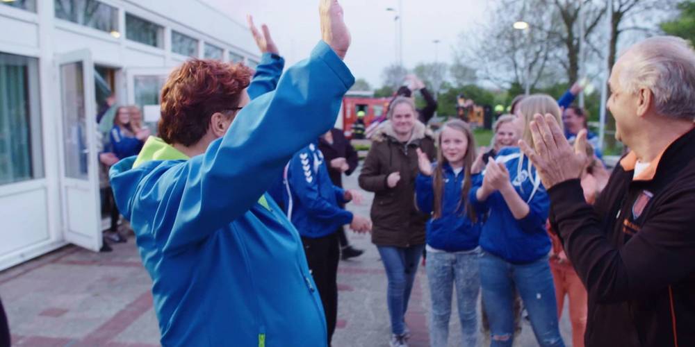 Clubheld heeft nieuwe verlichting geregeld